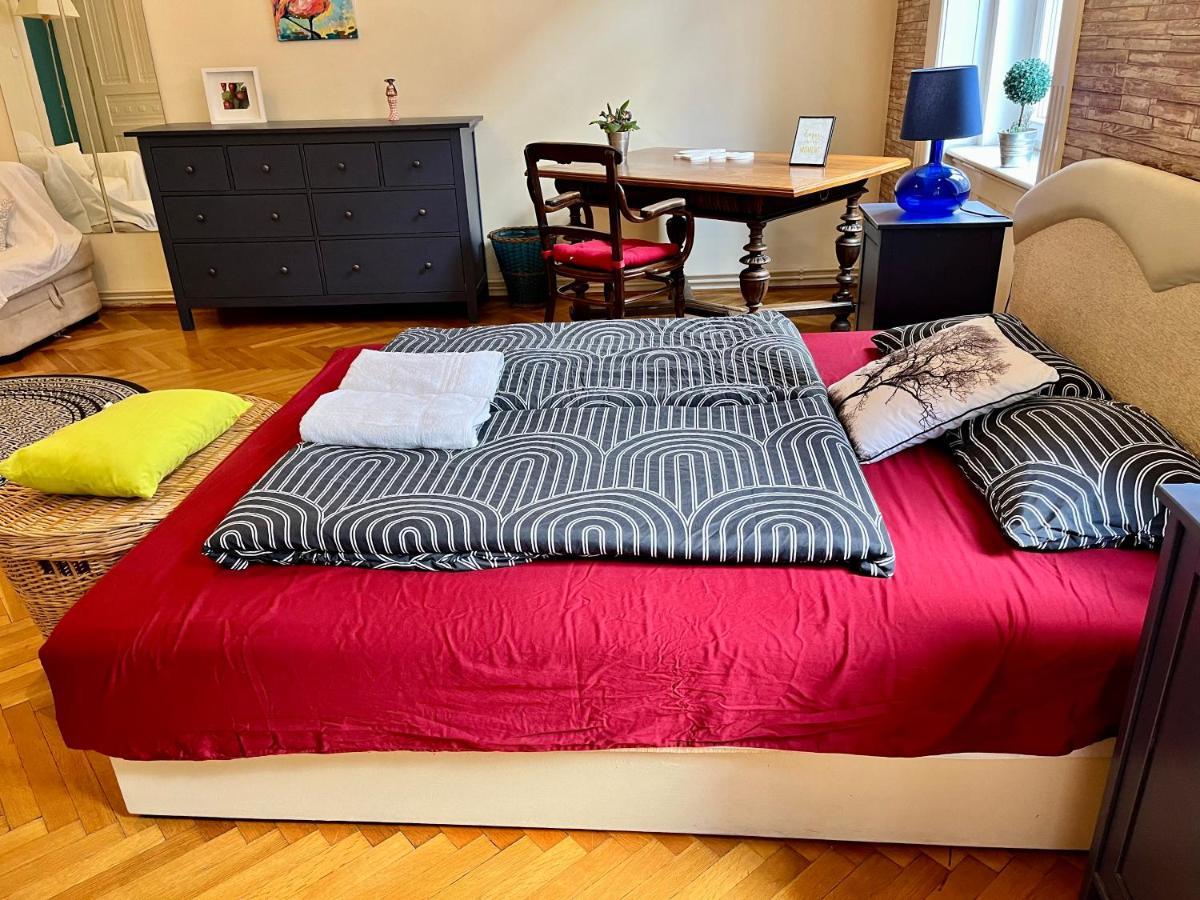 Zen Hostel By Central Market بودابست المظهر الخارجي الصورة